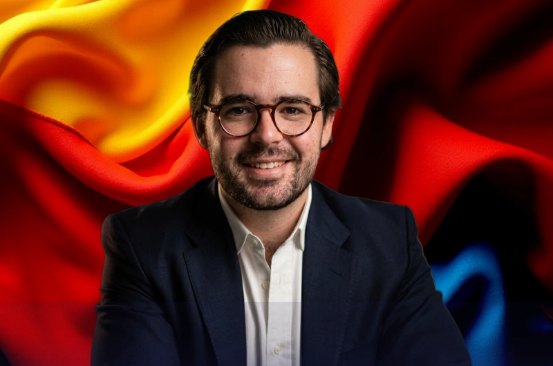 NICOLÁS GÓMEZ, JEFE DE DESPACHO