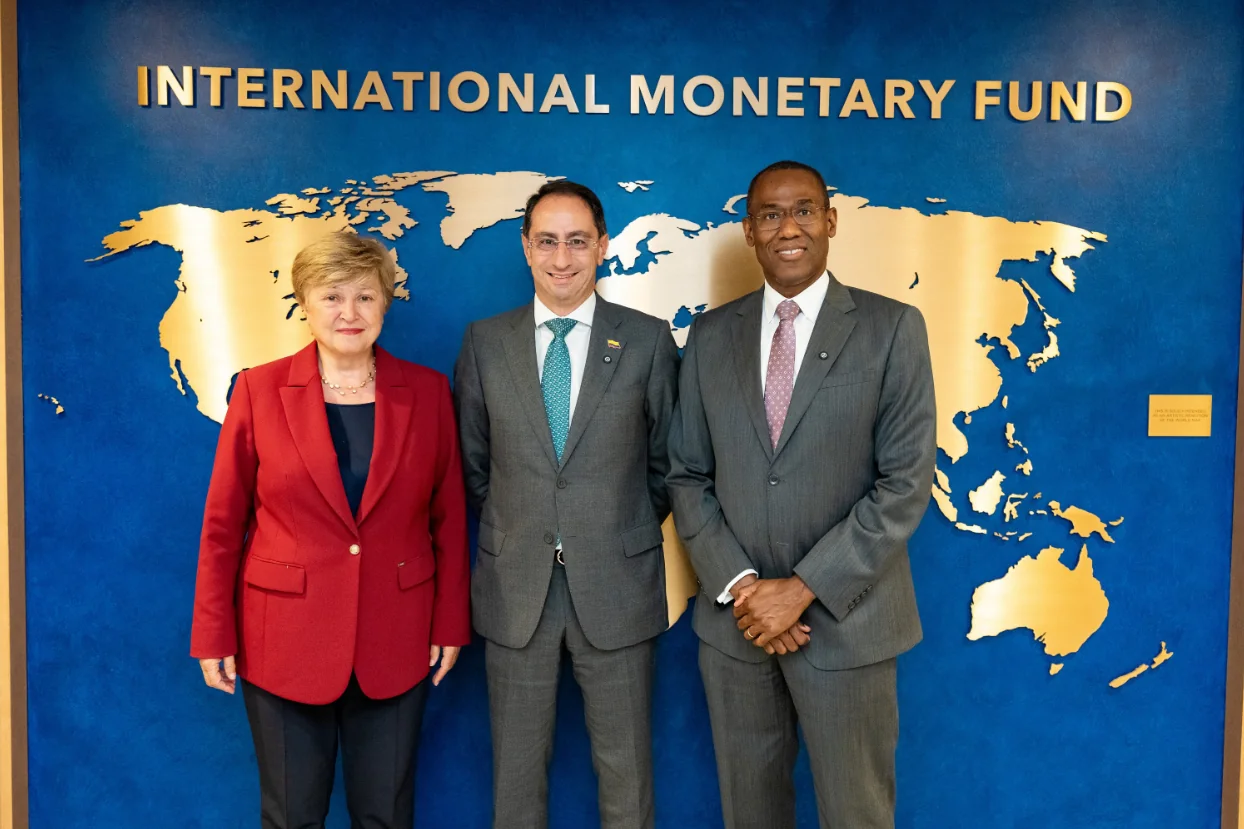 Gobierno entrante y FMI acuerdan ruta técnica para revisar las finanzas públicas de Colombia
