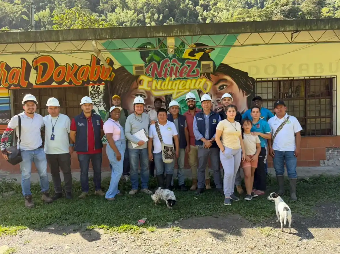 Gobernación de Risaralda inspecciona colegios en resguardos indígenas, tras el terremoto