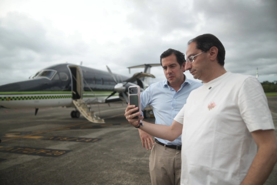 Vicepresidente José Manuel Restrepo y el Ministro del Interior Rodrigo Lara lideran atención a damnificados por terremoto en Chocó