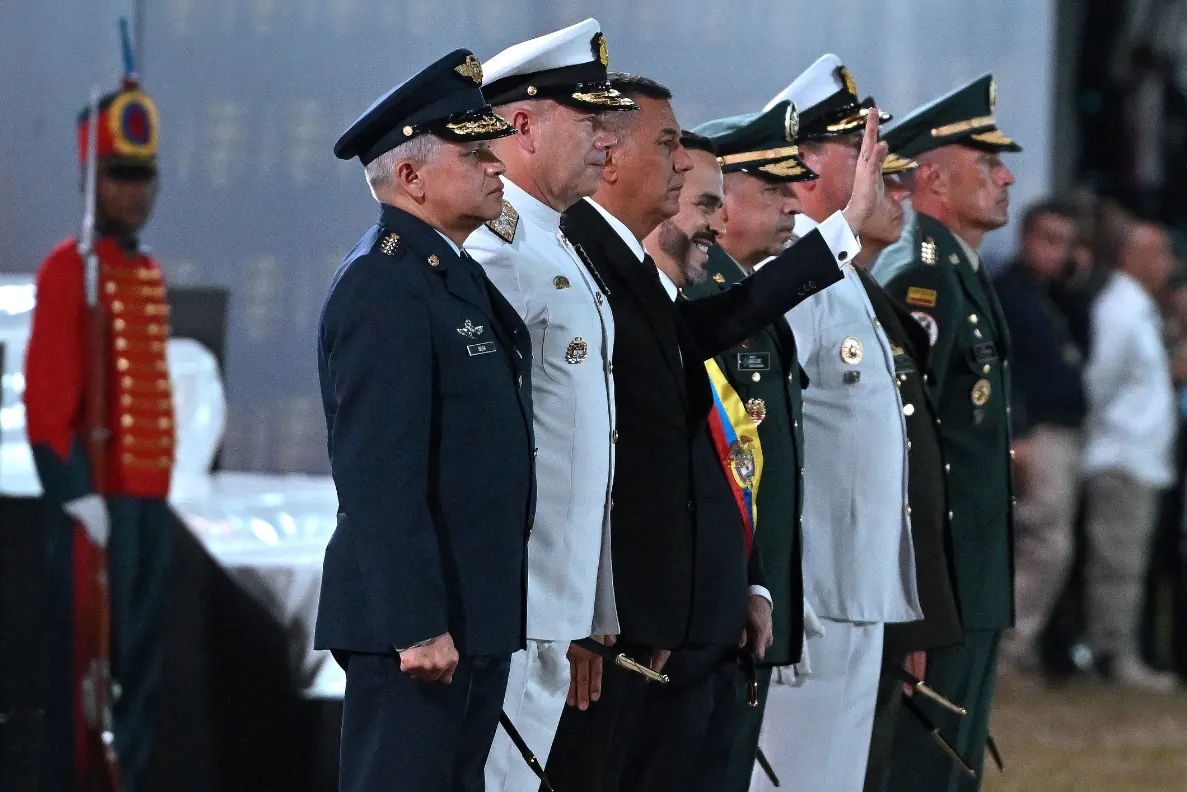 MinDefensa se posesiona y anuncia ofensiva inmediata para garantizar el control territorial, frenar el narcotráfico y dignificar la Fuerza Pública