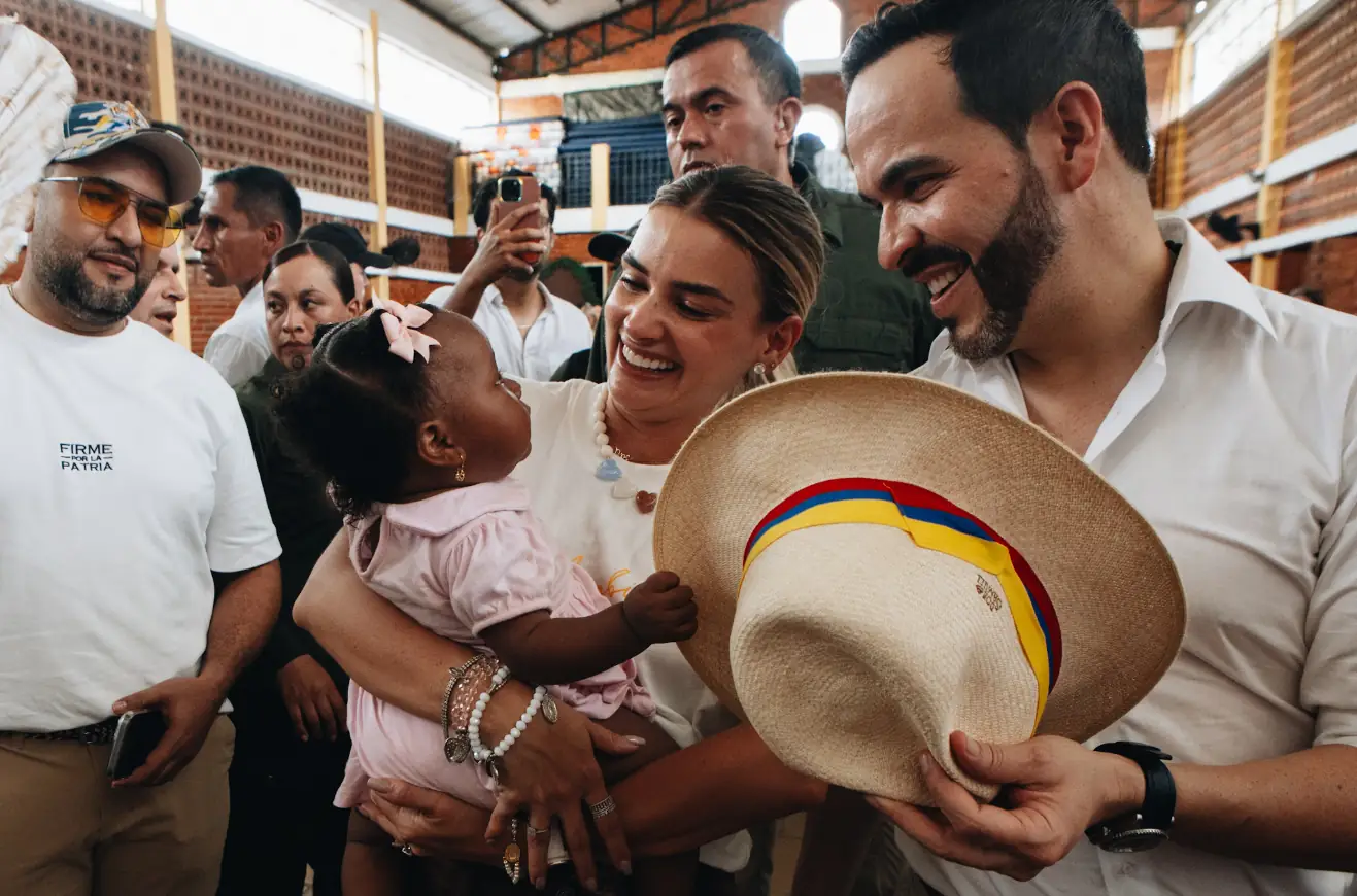 Presidente De La Espriella anuncia ayudas por un total de $3’150.000 para cada familia afectada por el terremoto en Buenaventura