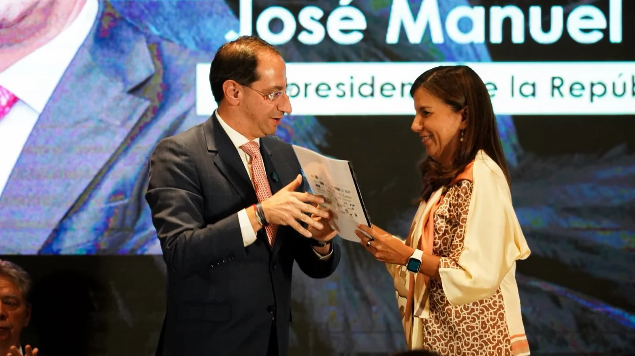El vicepresidente electo, José Manuel Restrepo, participó en Proyecto Colombia, donde se presentaron los motores que necesita Colombia para crecer