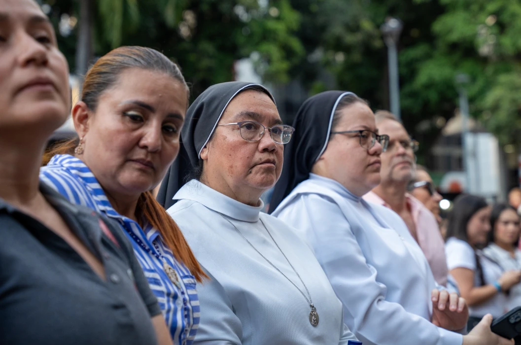 En oración se unieron casi 5.000 ciudadanos por el renacimiento de Pereira