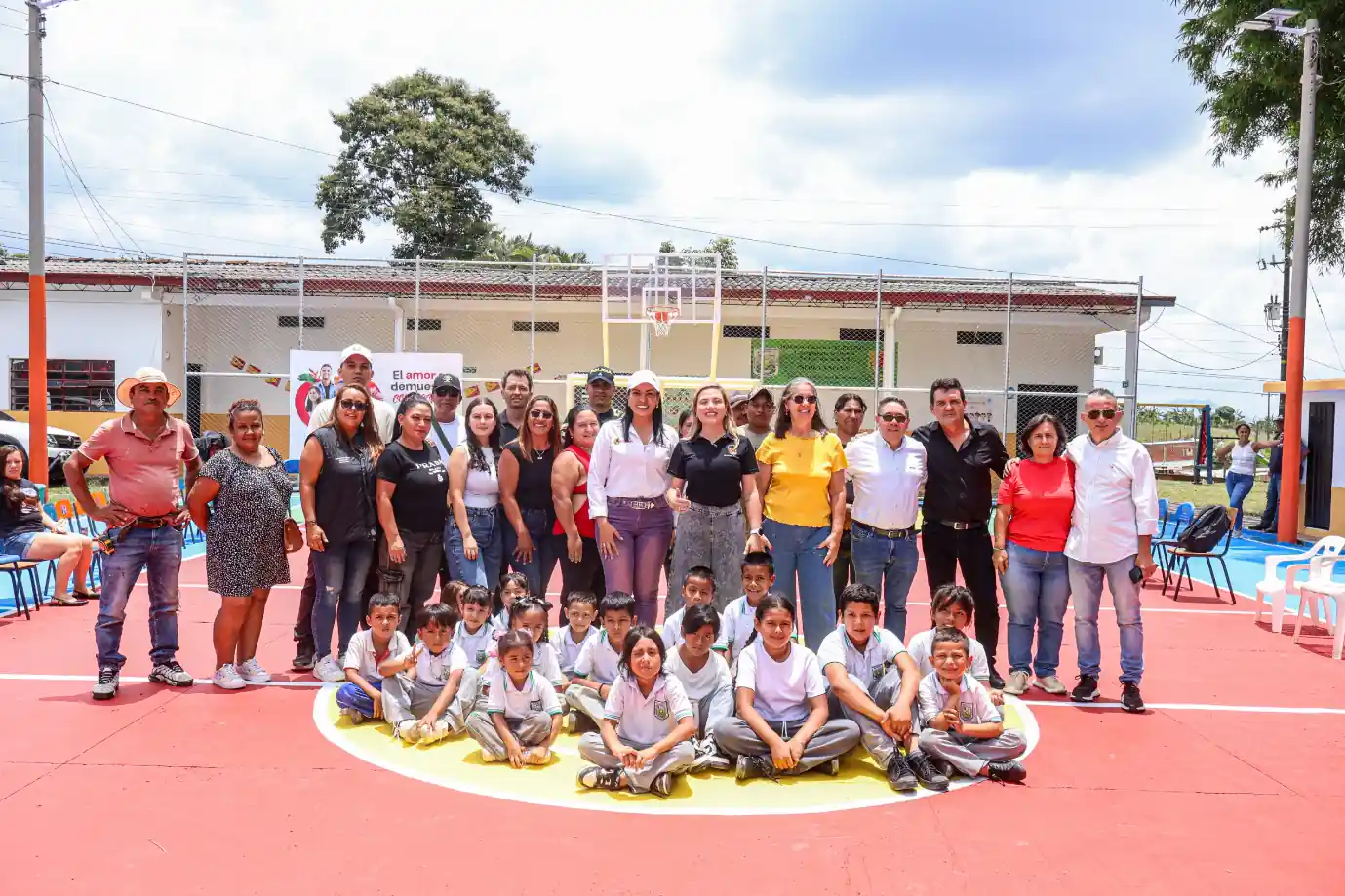 Estrategia Mejoramiento Integral de Barrios, continúa transformando espacios comunitarios en Pereira