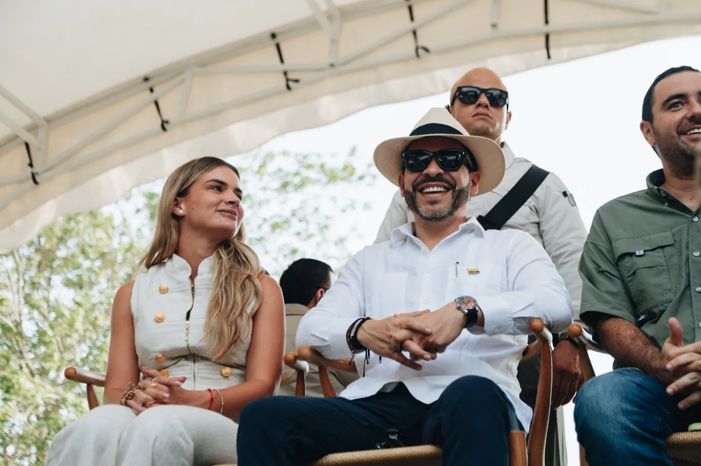 Presidente Abelardo De La Espriella inauguró vía pavimentada que hace realidad un viejo anhelo de la comunidad de Ballestas, en el departamento de Bolívar