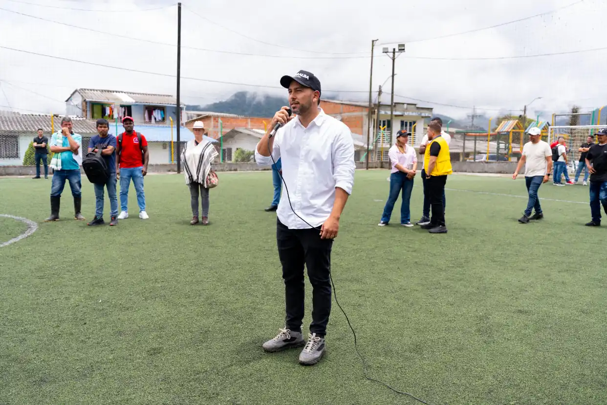 Risaralda se reconstruye desde el campo con más de $1.410 millones para productores de Apía y Pueblo Rico