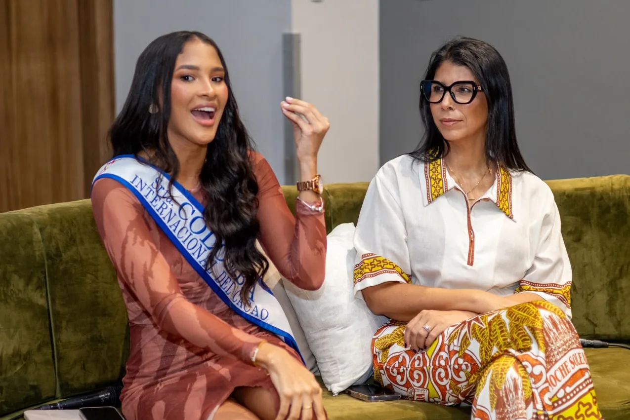 Las candidatas al Reinado Popular vivieron una jornada de capacitación e inspiración junto a destacadas exreinas nacionales y distritales