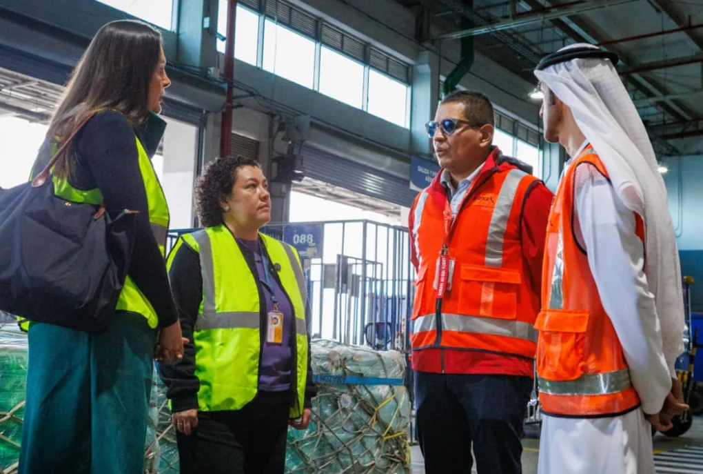 Los Emiratos Árabes Unidos continúan sus esfuerzos humanitarios y envían ayuda humanitaria a Colombia