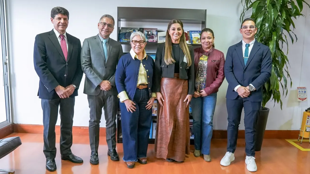Ministerio de Educación y Gobernación del Tolima articulan acciones para atender la infraestructura y alimentación escolar afectada tras el sismo e incendios