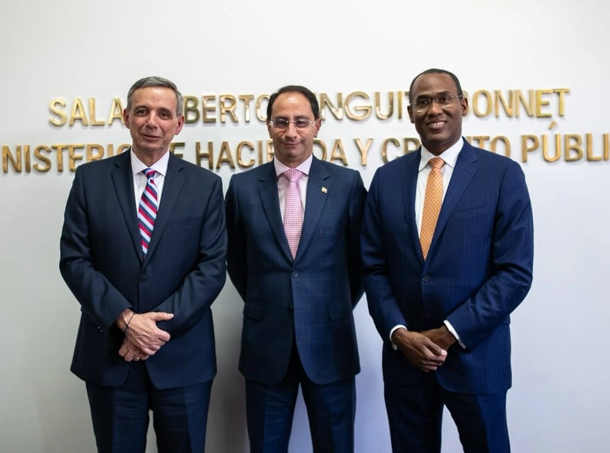 Gobierno solicita al FMI iniciar evaluación de la economía colombiana