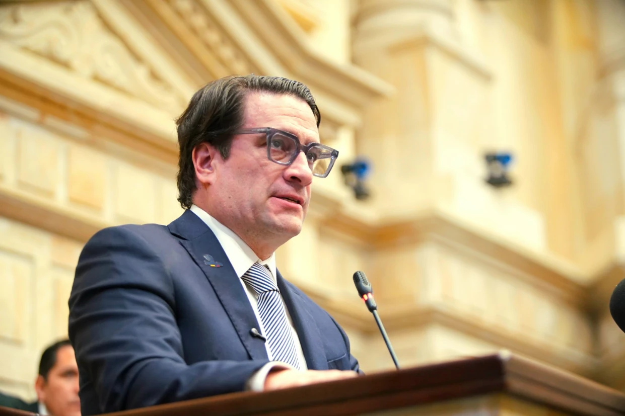 ‘No hay la más mínima posibilidad de que este Gobierno abra espacios para mesas de diálogo, negociaciones o estatus político’: Ministro de Justicia revela detalles del proyecto de ley de sometimiento