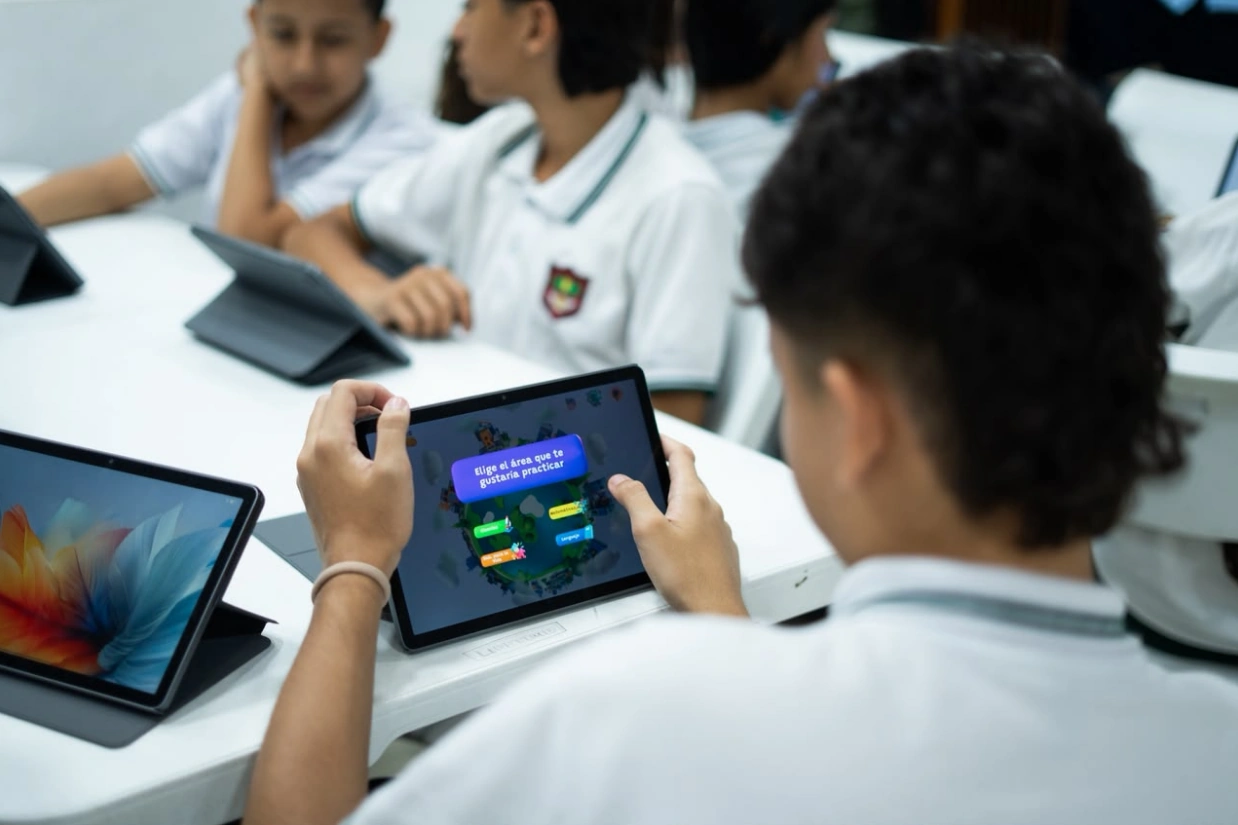 Alcaldía de Pereira garantiza personal administrativo para mantener una prestación del servicio educativo óptimo