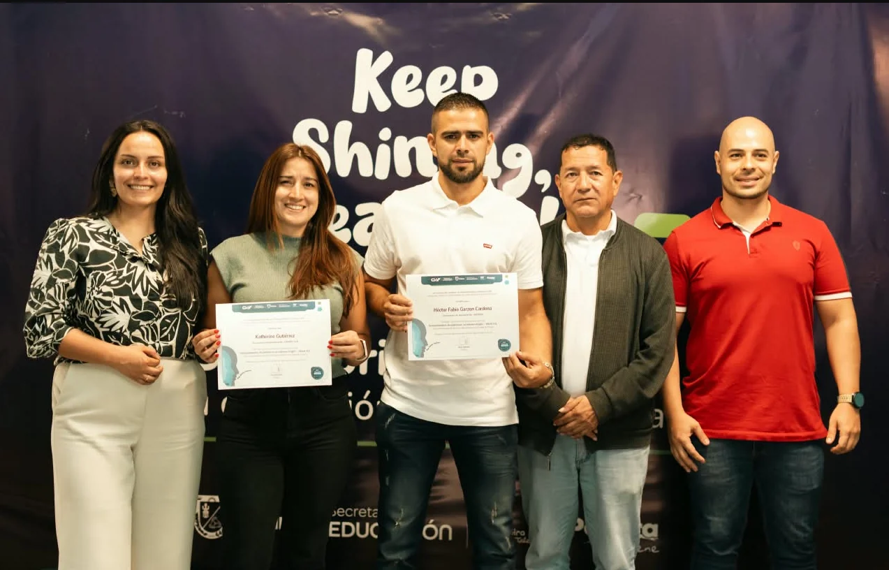 Docentes de 21 instituciones educativas de Pereira culminaron su formación en la Escuela Bilingüe, gracias a la Alcaldía de Pereira y CIAF