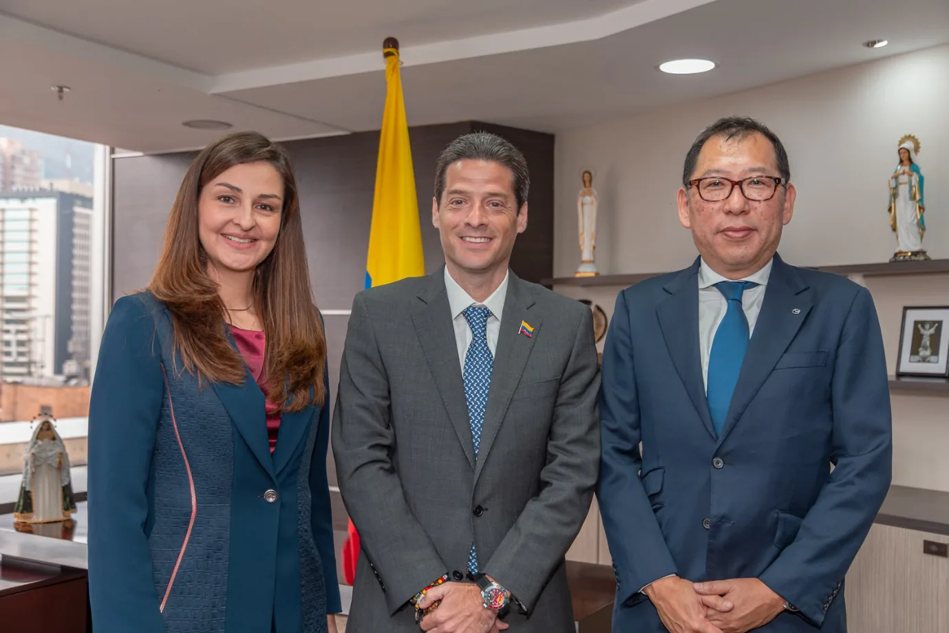 Colombia pasa del compromiso a los hechos: inicia conversaciones para el regreso de Mazda al país