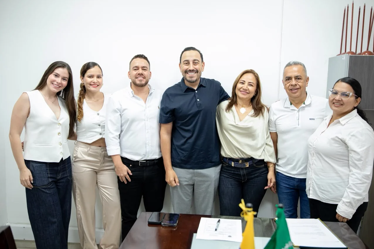 Gobernador Juan Diego Patiño, posesiona a Luis Duque como secretario de Desarrollo Agropecuario
