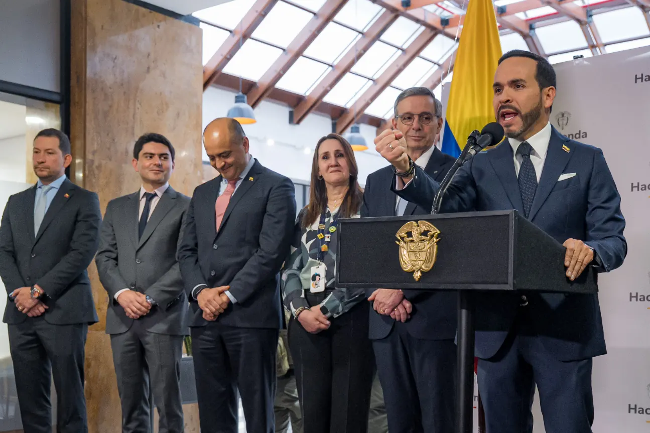 Visita a ministerios: Presidente Abelardo De La Espriella anunció revisión de exenciones, austeridad estatal y cambios en la política cultural